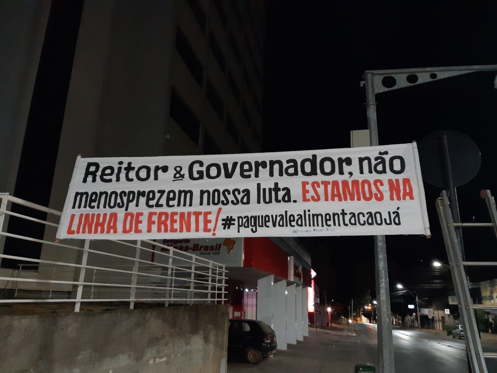 Protesto pediu pagamento do kit alimentação no Hospital Universitário