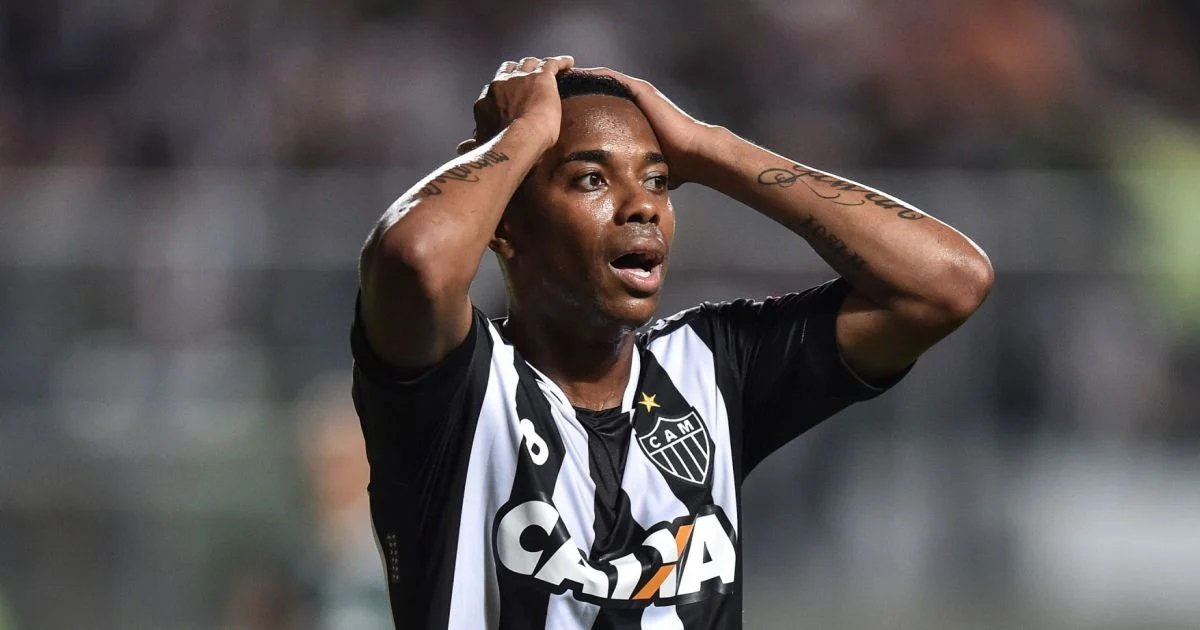 Pela decisão, assim que o processo de homologação encerrar sua tramitação no STJ, Robinho deve ser preso em Santos, onde mora 