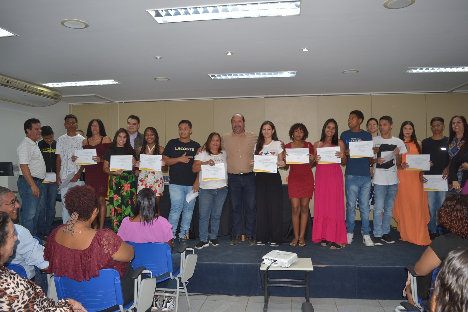 Moradores do “Minha Casa, Minha Vida” fizeram cursos de Informática e Confeitaria
