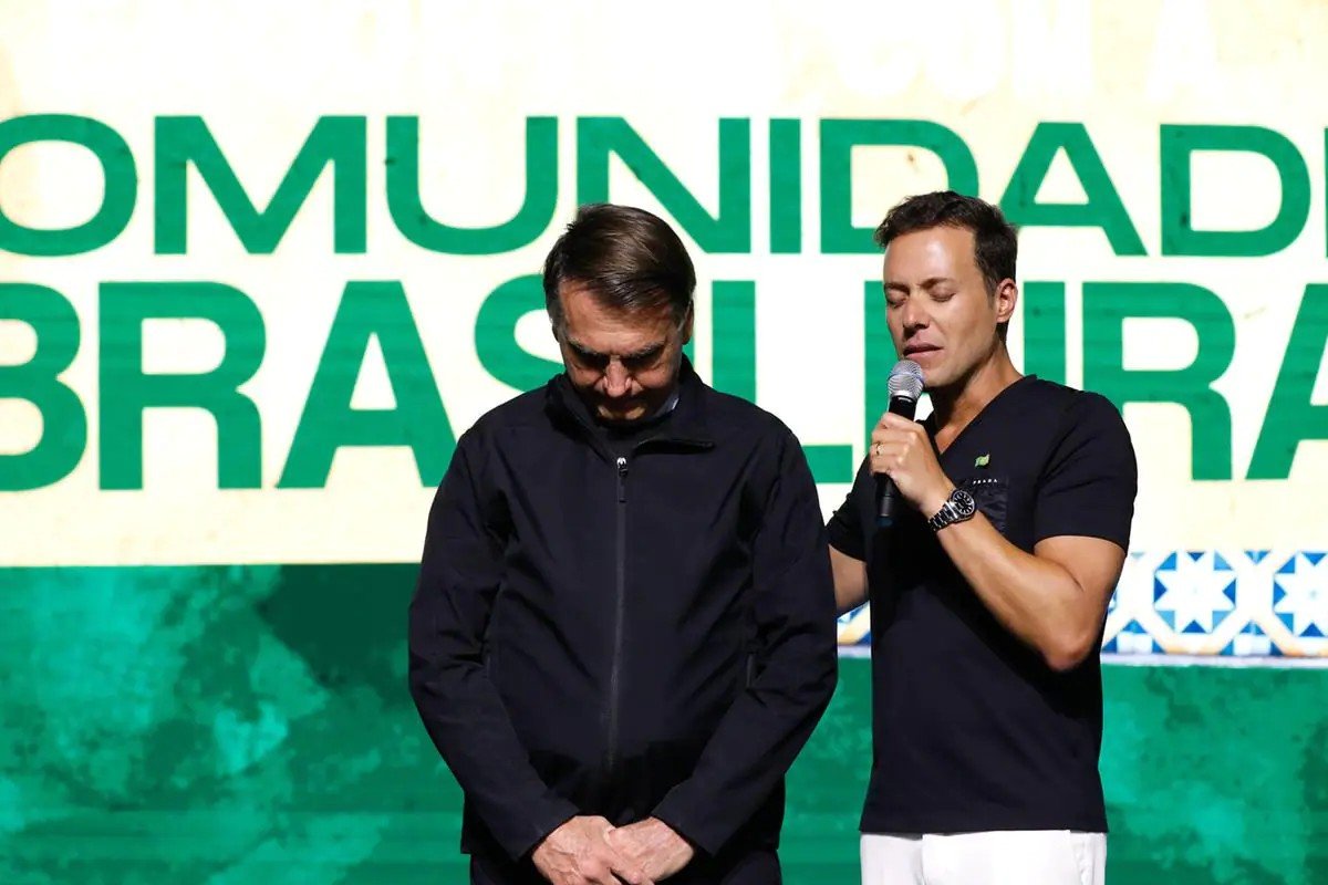 Pastor bolsonarista André Valadão já sugeriu “afogar” Lula durante batismo