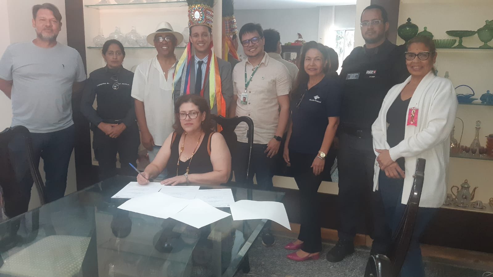 São Benedito recebe doações de calçados e roupas da Receita Federal