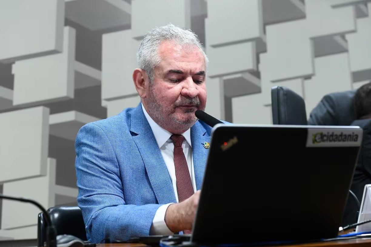 Senador Angelo Coronel, relator da desoneração da folha de pagamento no Senado — Foto: Marcos Oliveira/Agência Senado