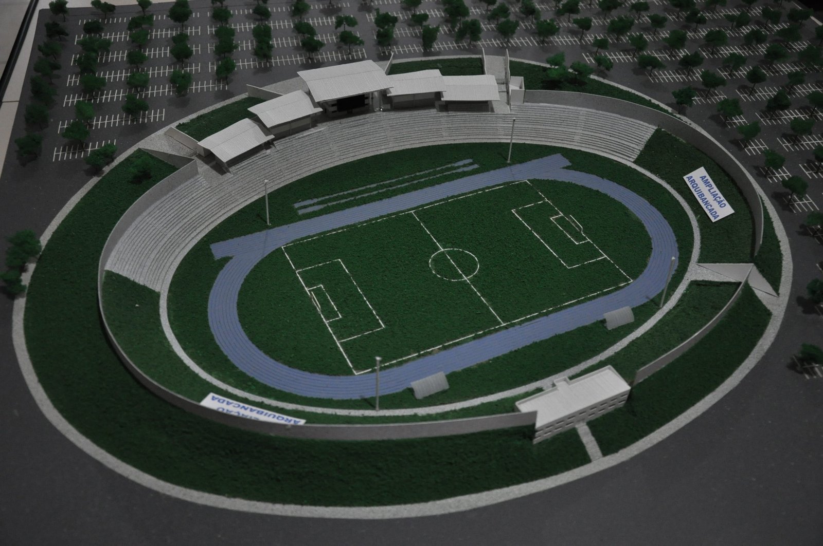 Montes Claros anuncia construção da Arena Moc (antigo Mocão)