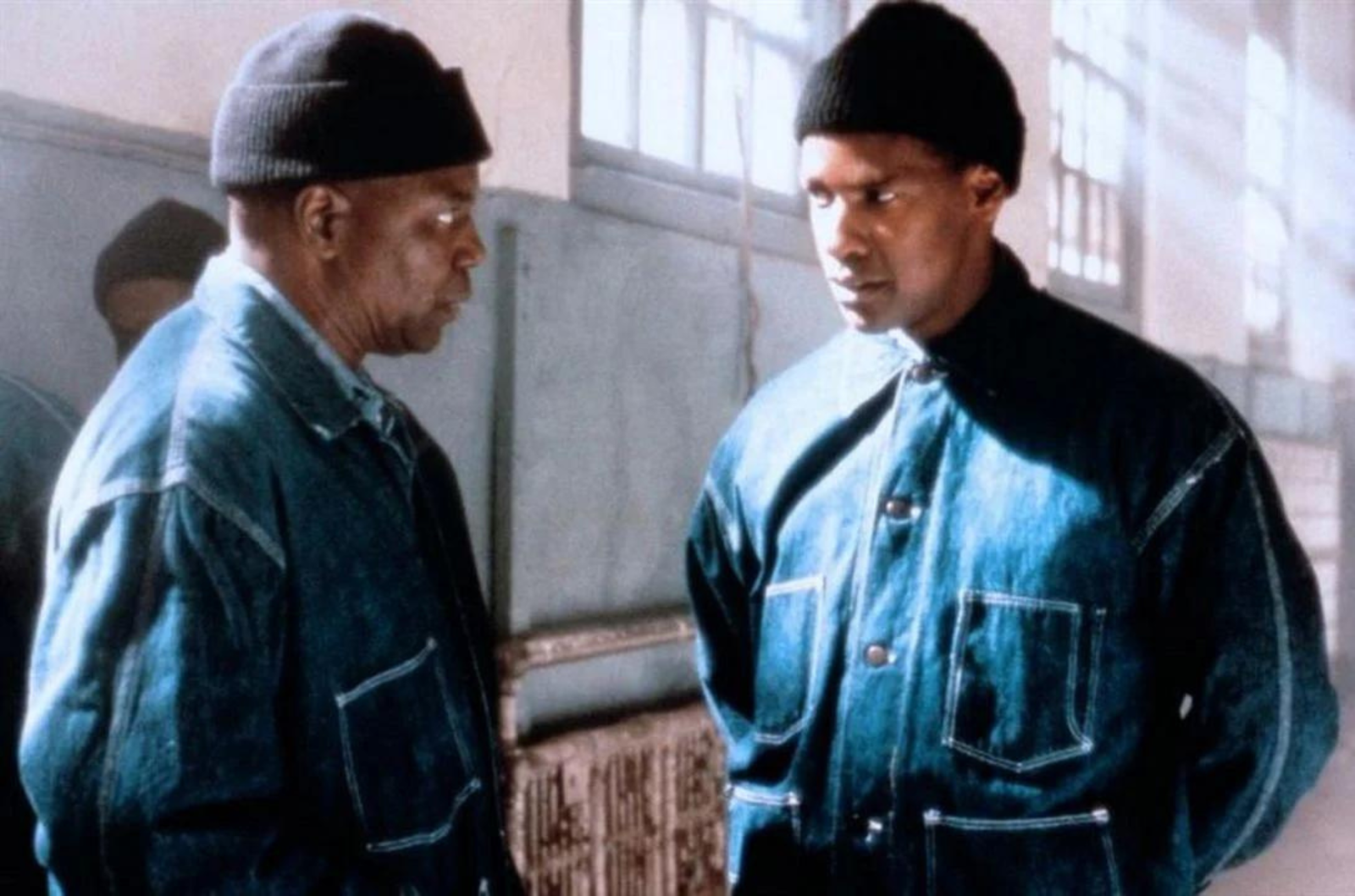 Albert Hall e Denzel Washington, em cena do filme "Malcolm X"