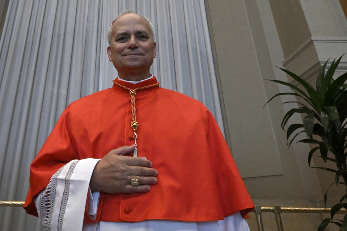 O americano Prevost é o novo papa da Igreja Católica -Foto: TIZIANA FABI/AFP