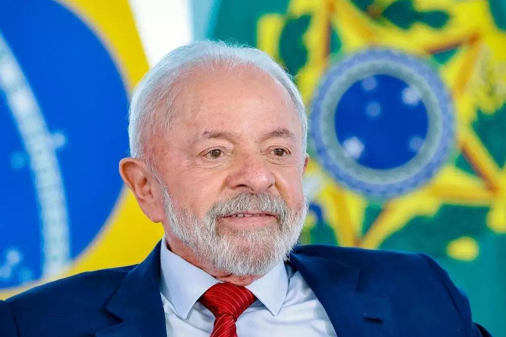 Lula sanciona lei que isenta o IR para quem ganha até R$ 5 mil