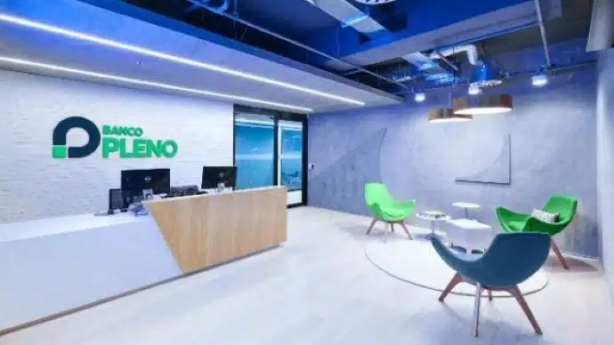 Banco Pleno, liquidado pelo BC, era dirigido por 2 ex-ministros de Bolsonaro