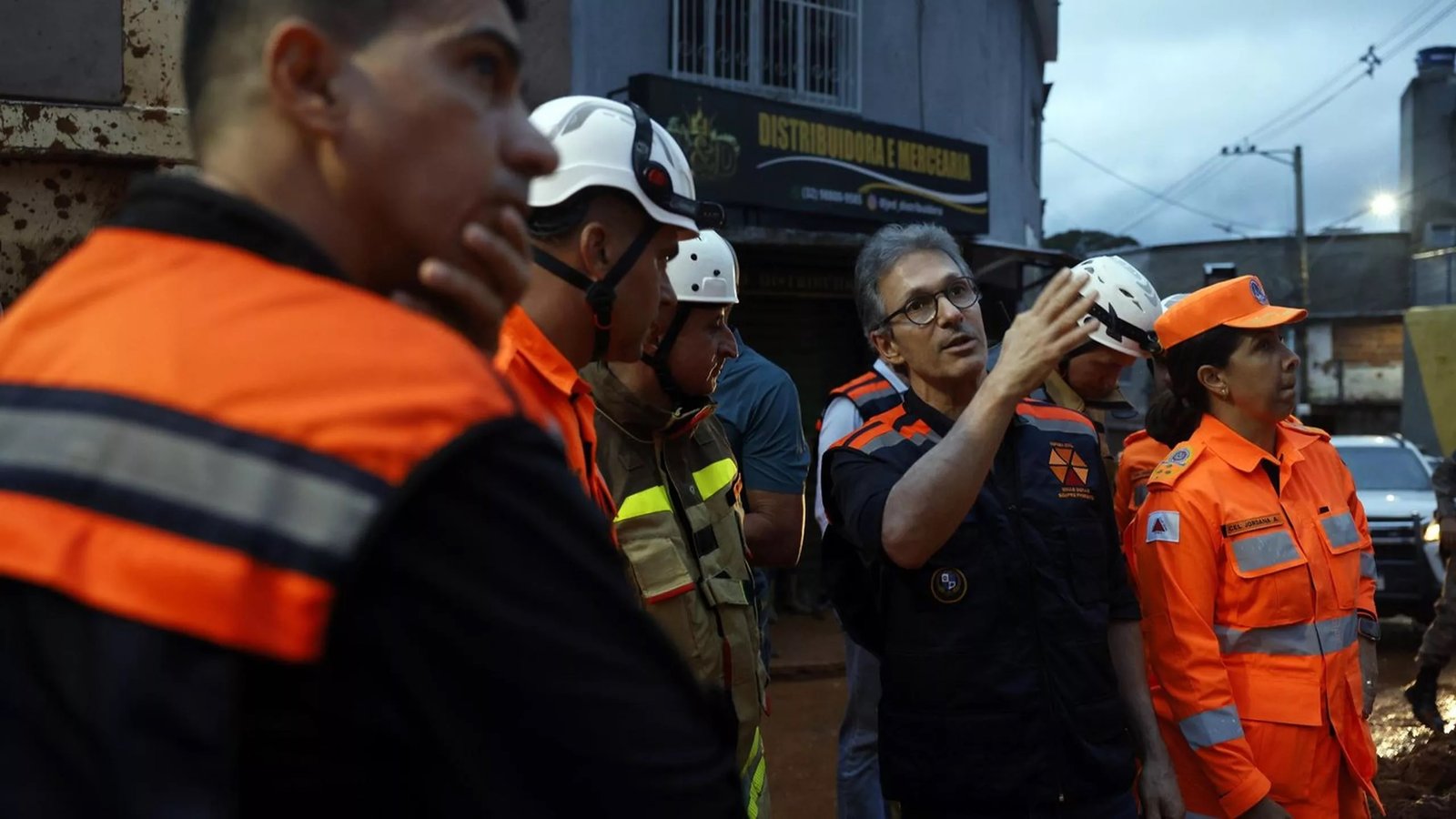 Zema reduziu em 96% verba para ações de prevenção contra chuvas em Minas Gerais