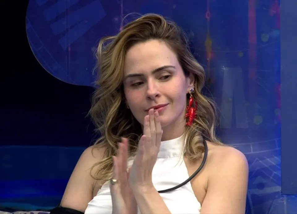 Após expulsão e luto, Ana Paula Renault vence o BBB 26: saiba quem é a campeã