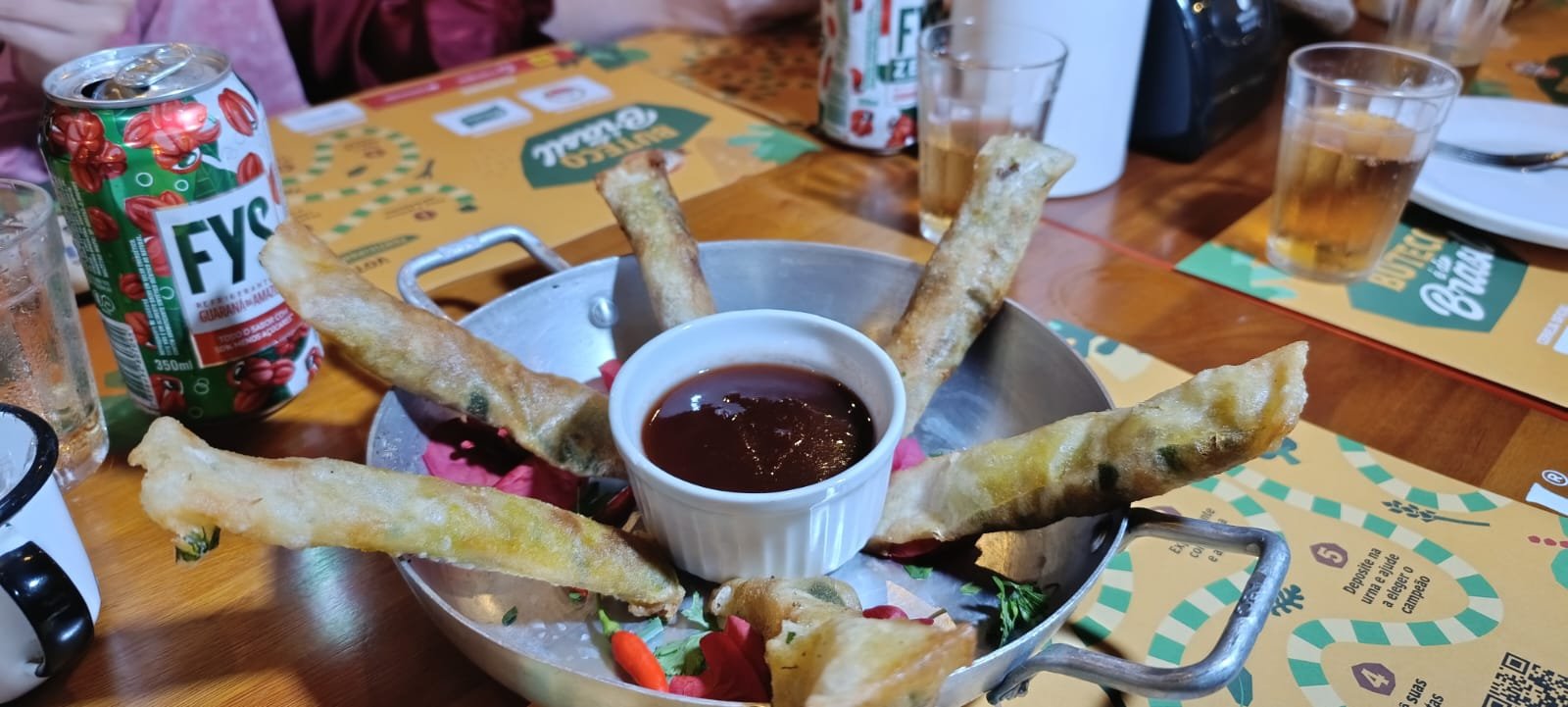 Caravana da imprensa abre o circuito “Comida di Buteco 2026” em Montes Claros   