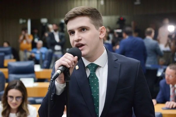 Em São Palo, PL aposta em perseguidor do Padre Júlio para puxar votos