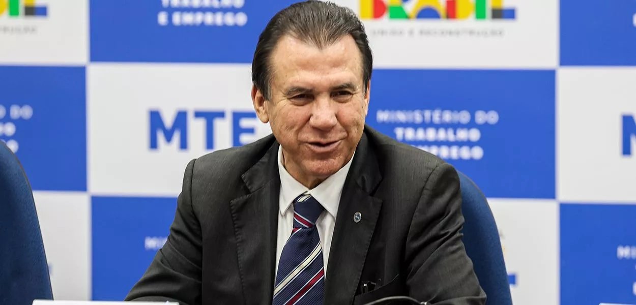 Marinho rejeita “chororô” de empresas com fim da escala 6×1 e critica Hugo Motta