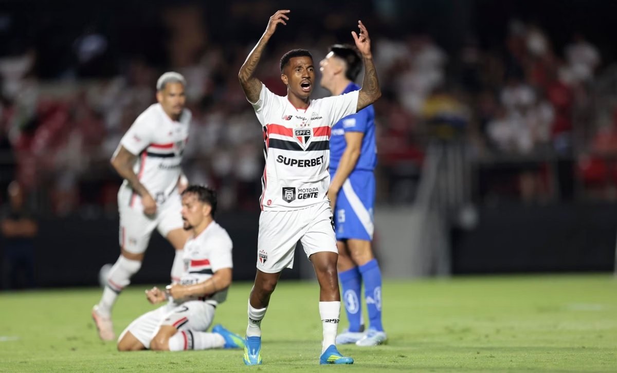 Cruzeiro é goleado pelo São Paulo e permanece na zona de rebaixamento