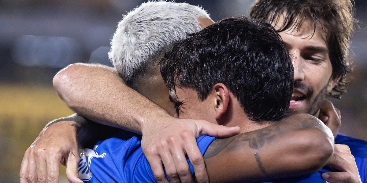Cruzeiro supera Barcelona-EQU em Guayaquil e estreia com vitória na Libertadores