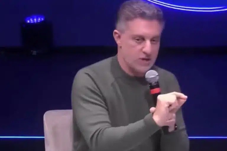 Luciano Huck critica Bolsa Família e diz que beneficiários enganam governo para ficar no programa