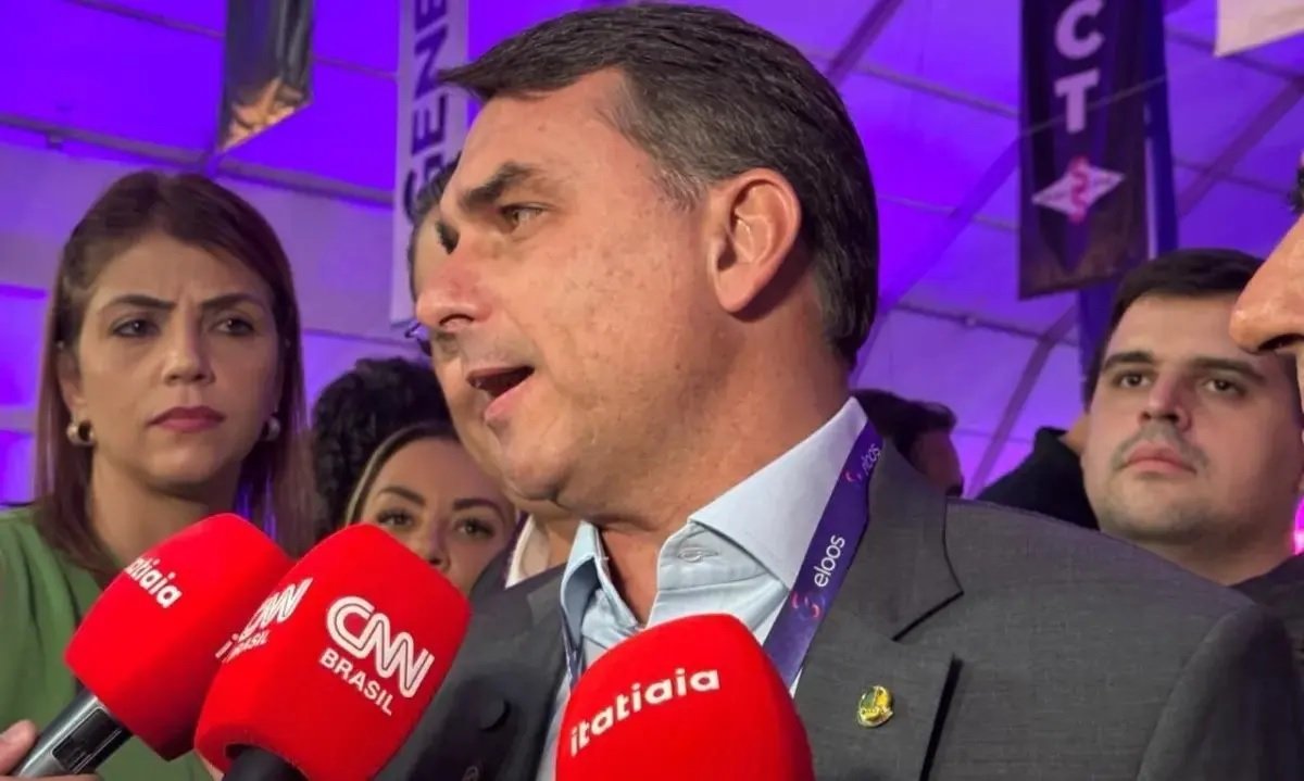 “Zema se precipitou”, diz Flávio ao negar pedido de recursos a Vorcaro